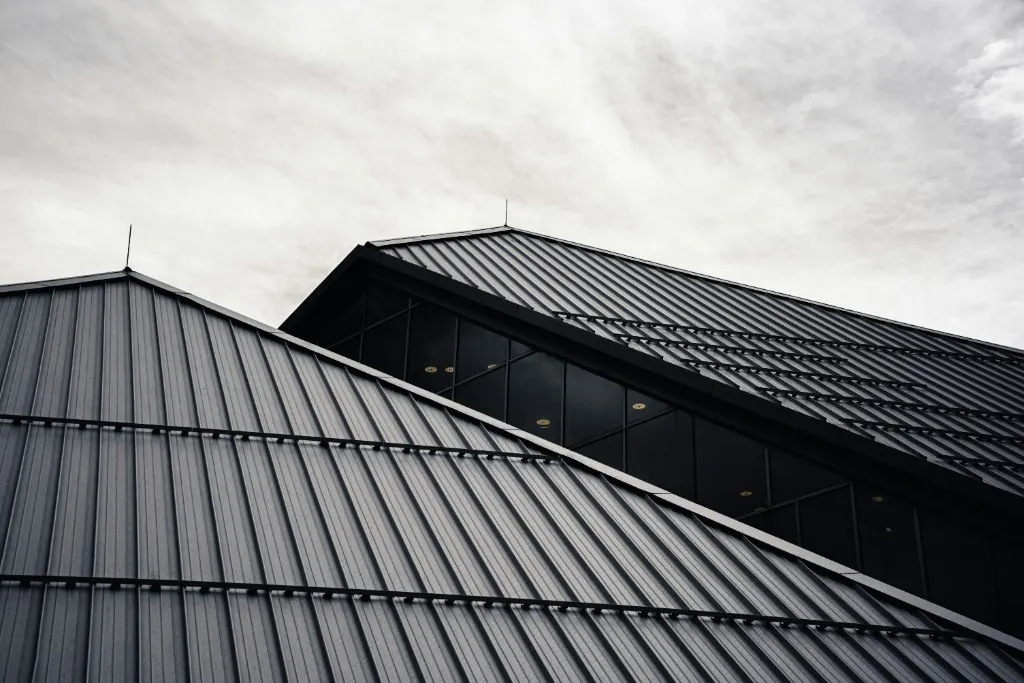 Building Trust, One Roof at a Time in London and the surrounding areas by Top Roof